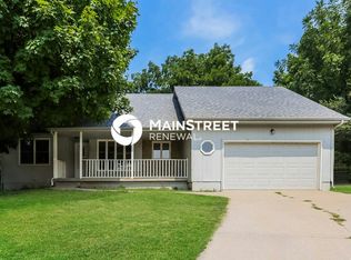 304 Preston St, Liberty, MO 64068