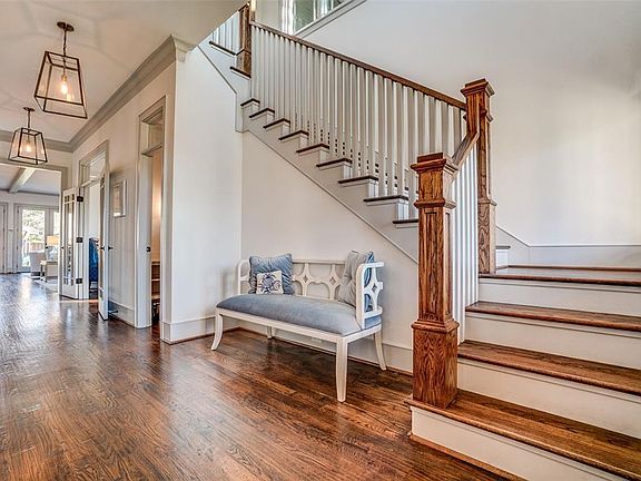 3rd image of 5847 Palo Pinto Ave