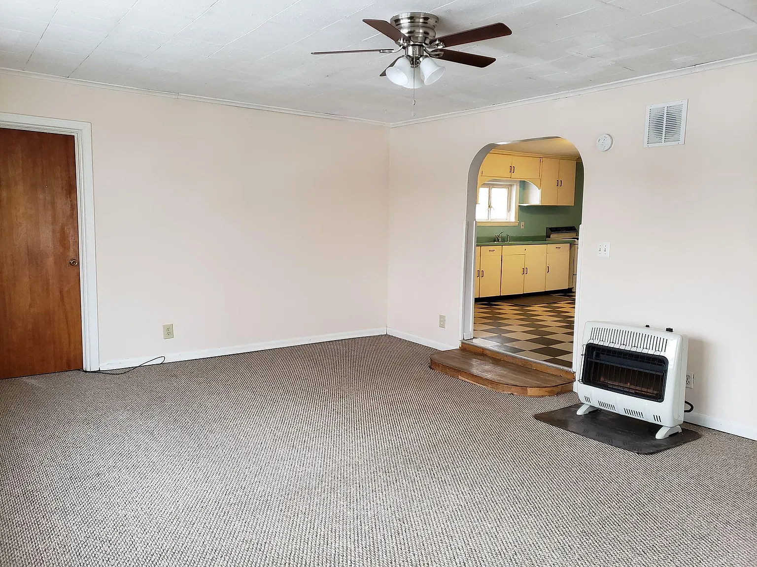 2 bed, 1000 sqft, $1,100 — Photo 2