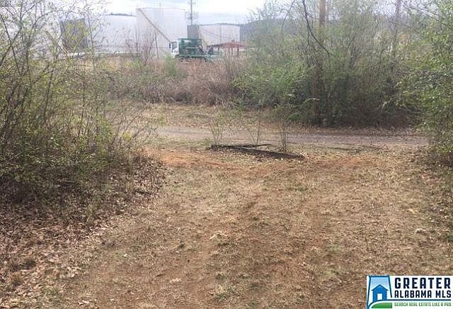 2nd image of 3964 River Rd #0