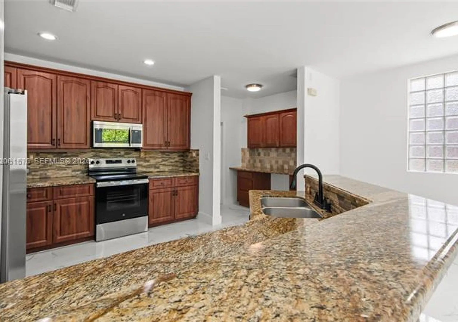 16001 SW 43rd Ter # 16001, Miami, FL 33185 — Photo 1