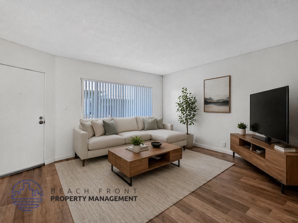 1525 Pine Ave APT 205