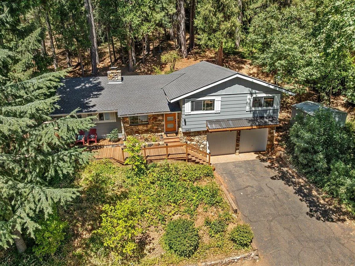 12483 Gayle Ln photo 1