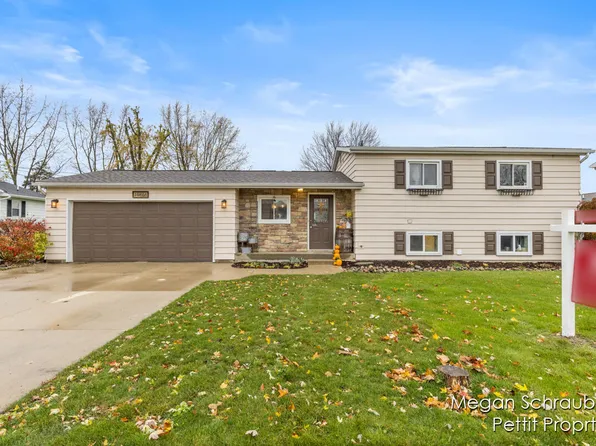 10866 North Dr, Fowler, MI 48835