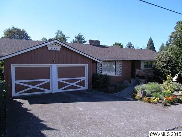 725 Fir Gardens St NW photo 1