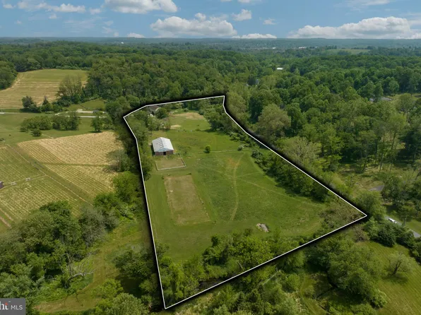 605 Wollaston Rd, Kennett Square, PA 19348