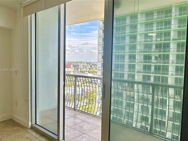 1750 N Bayshore Dr #2607 — Photo 7