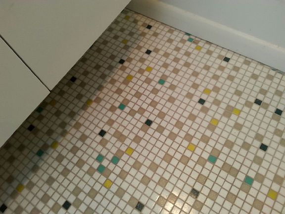 bathroom glass tile/kitchen floor tile