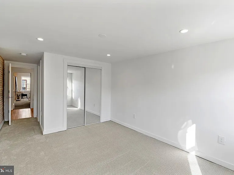 1825 S Hanover St — Photo 13