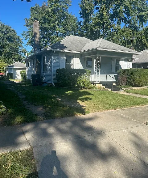 1605 Navajo St — Photo 2
