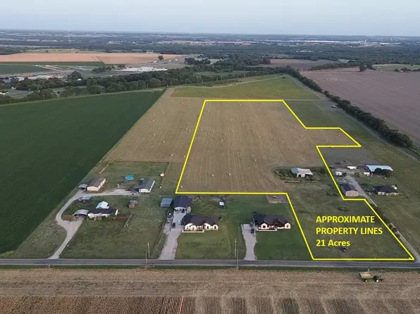 1071 Trumbull Rd, Ferris, TX 75125