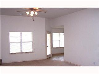 4th image of 2621 SE 96th St