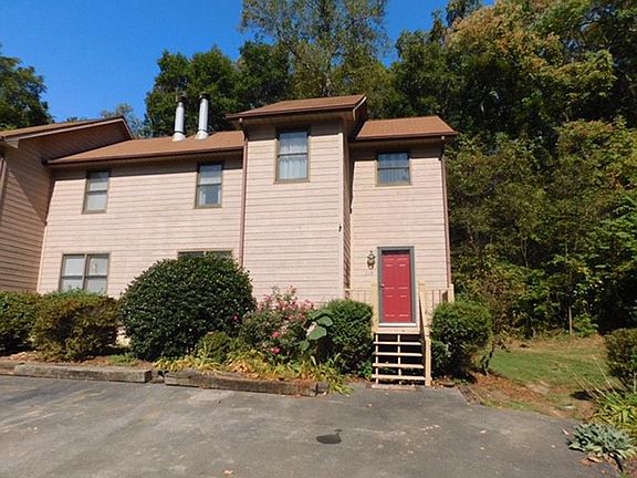 2nd image of 216 Windridge Colony Unit 216