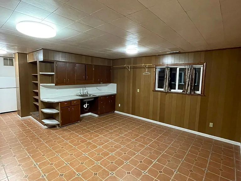 2563 Hearthside Dr — Photo 22