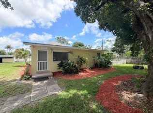 4905 Williams Rd, Palm Beach Gardens, FL 33418