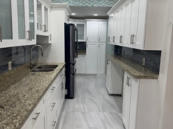 221 NW 75th St, Miami, FL 33150