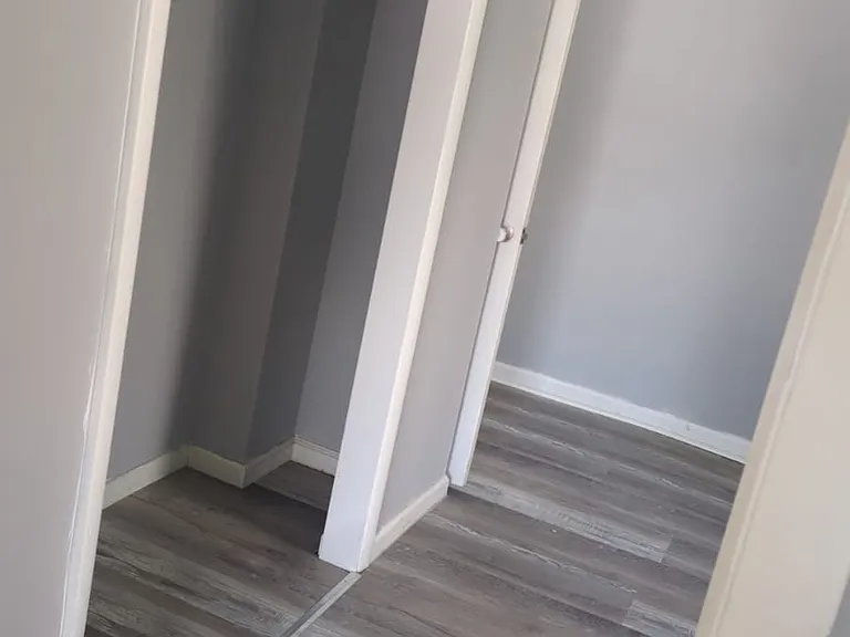15 Hakes Ave #201 — Photo 9