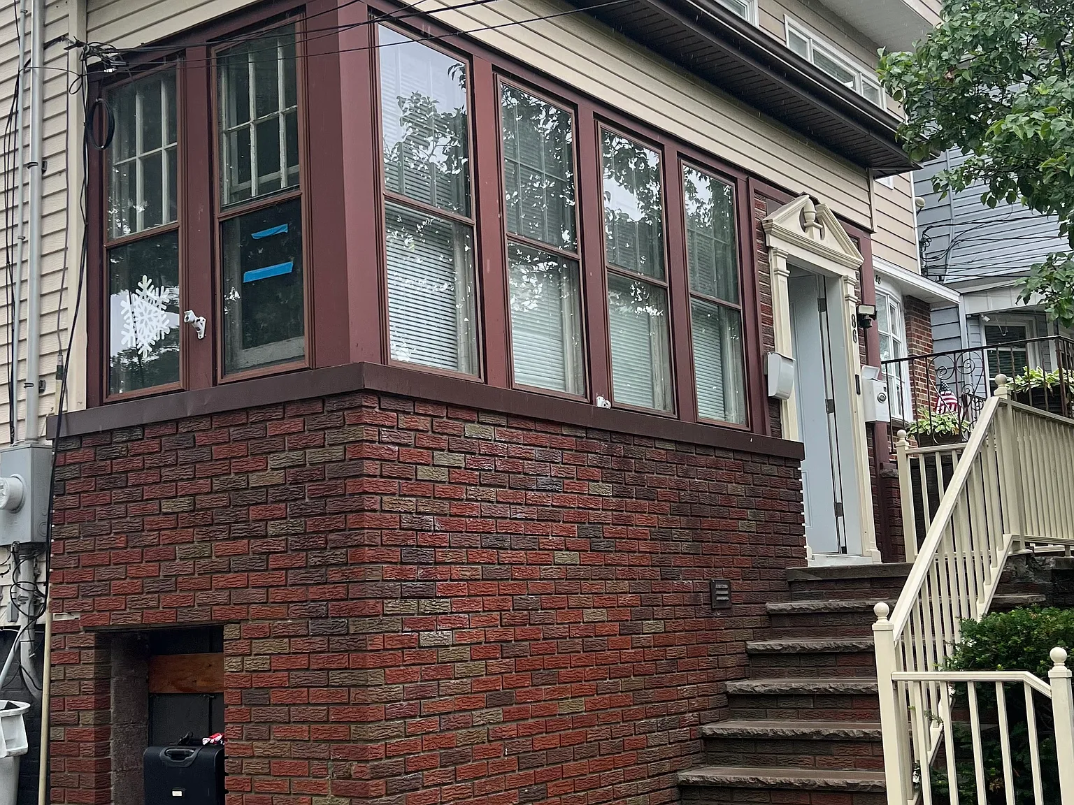 4 bed, $2,900 — Photo 2