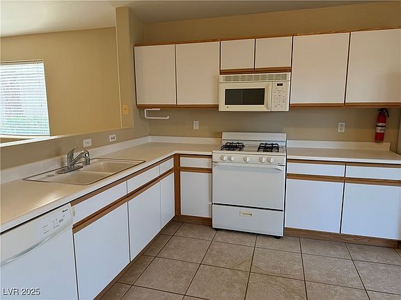 5th image of 5604 Pepperpike Ave