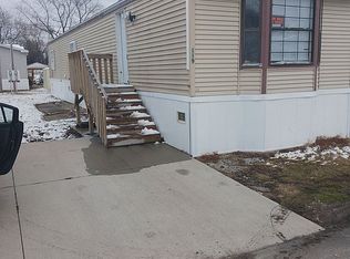 119 8th St, Coal Valley, IL 61240