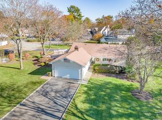 147 Southern Blvd, Hauppauge, NY 11788