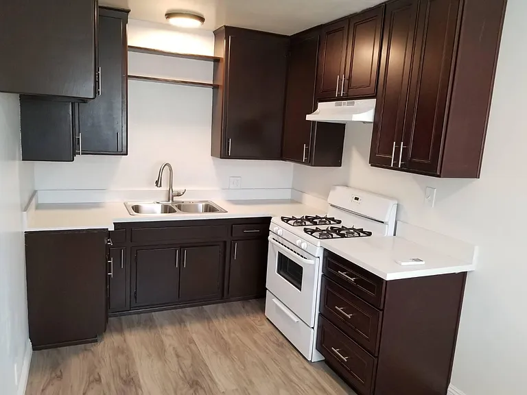 5929 Primrose Ave #3/4 — Photo 8