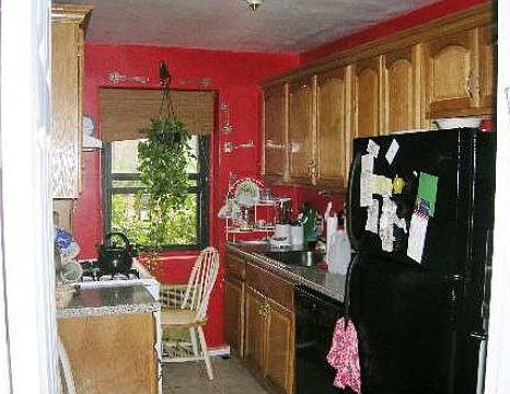 5th image of 118-66 Metropolitan Ave APT 1N