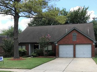 2118 Bisontine St, Friendswood, TX 77546