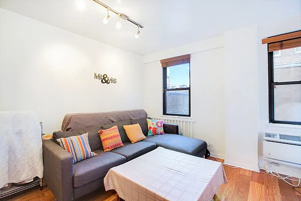 Sold by RES New York | media 3