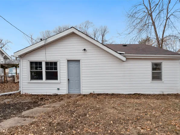 3808 15th St, Des Moines, IA 50313