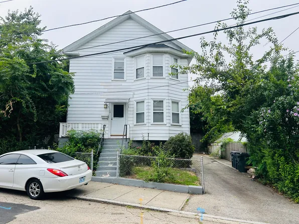 14 Loveday St, Providence, RI 02908