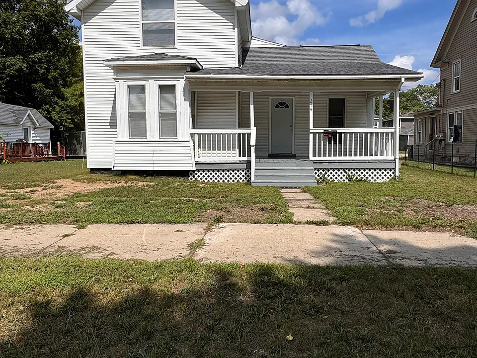 214 2nd Ave