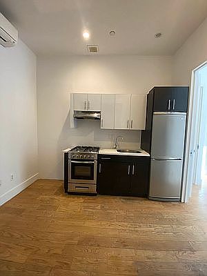 2nd image of 829 Saint Johns Pl #1