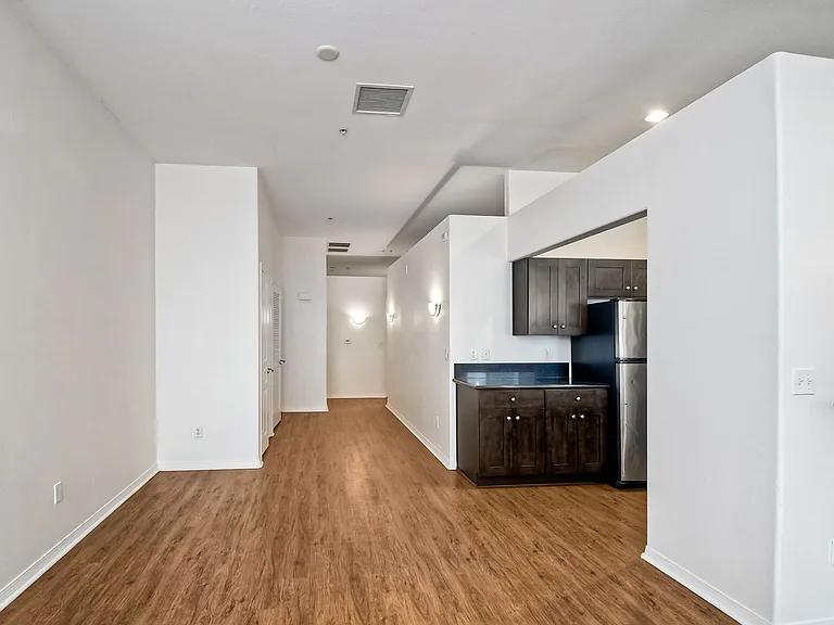 Harborview Apartments — Photo 64