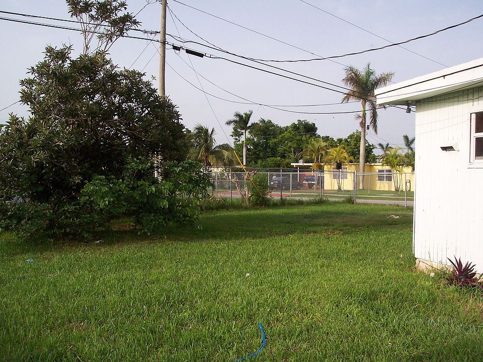 Part of front yard