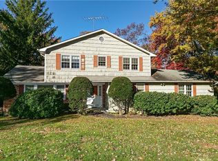 61 Raemont Rd, Granite Springs, NY 10527