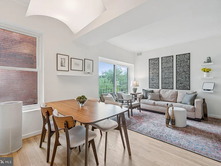 1812 Vernon St NW #34 — Photo 7