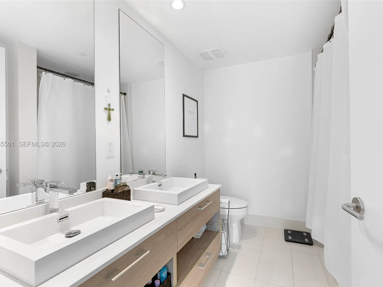2 bed, 962 sqft, $4,500 — Photo 1