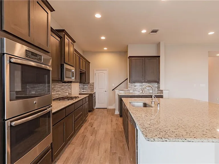6224 Lake Teravista Way — Photo 6