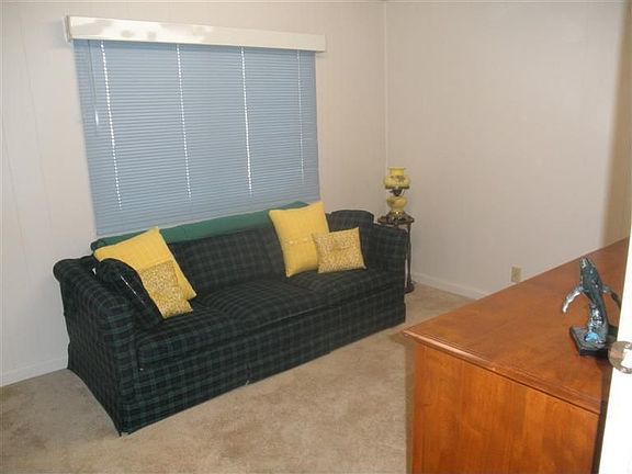 3rd image of 90 Lora Way