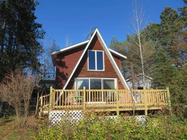E1583 Penny Ln, Iola, WI 54945
