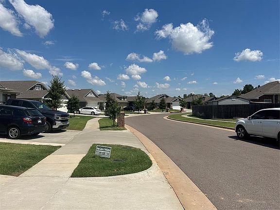 3rd image of 15521 Boulderdown Dr