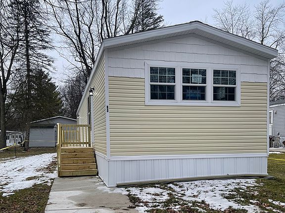 2nd image of 83 Lyndon Cr