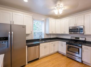 1318 W Eddy St APT 3, Chicago, IL 60657