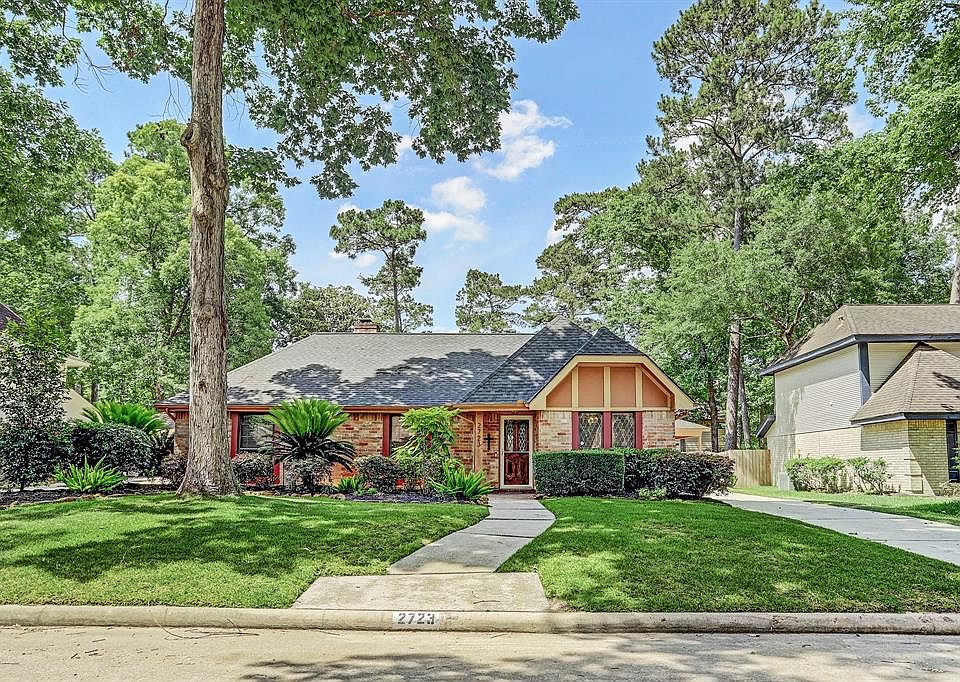 1st image of 2723 Silver Falls Dr