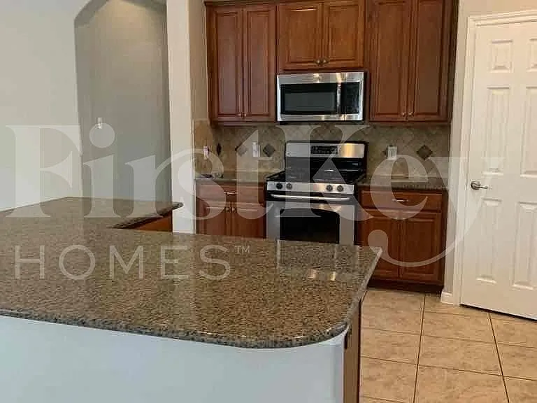 66 N Planchard Cir — Photo 3