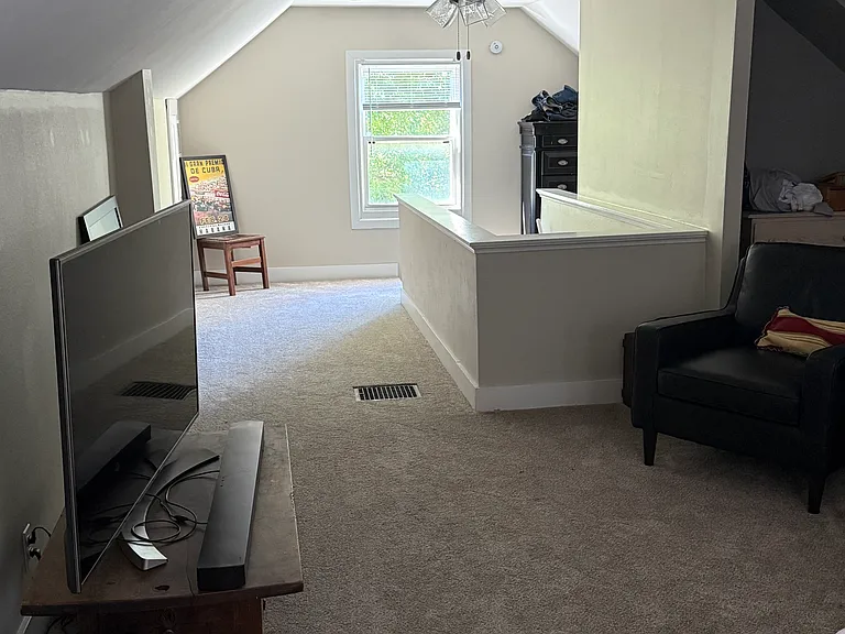 4904 NE 34th Ave — Photo 10