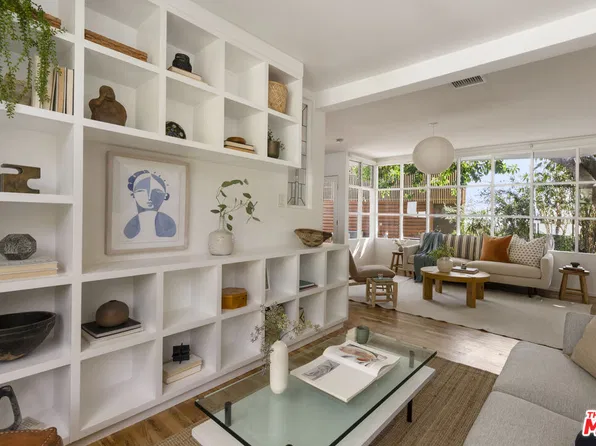 613 Frontenac Ave, Los Angeles, CA 90065