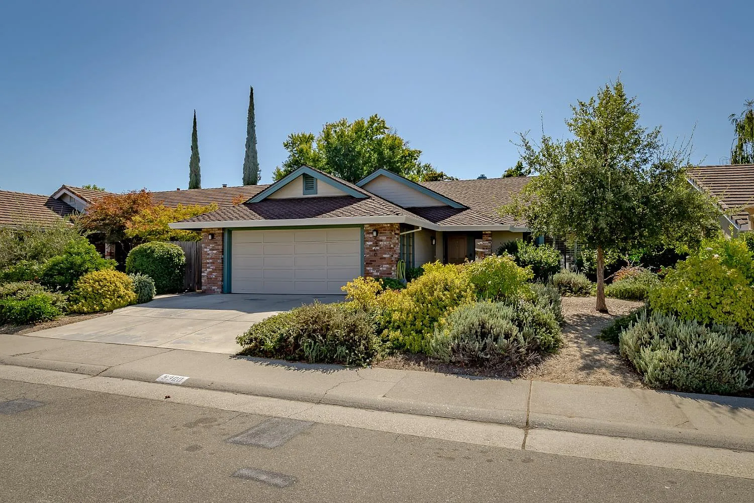 5300 Lequel Way photo 1