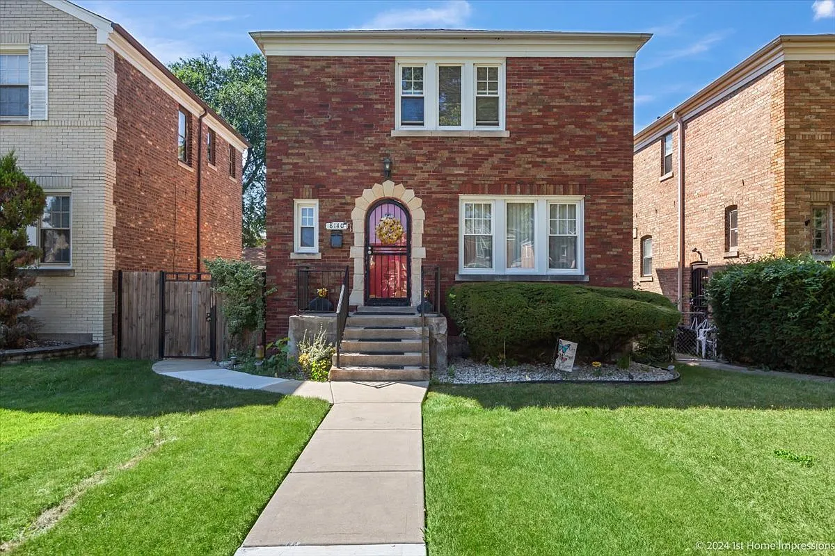 8140 S Washtenaw Ave photo 1